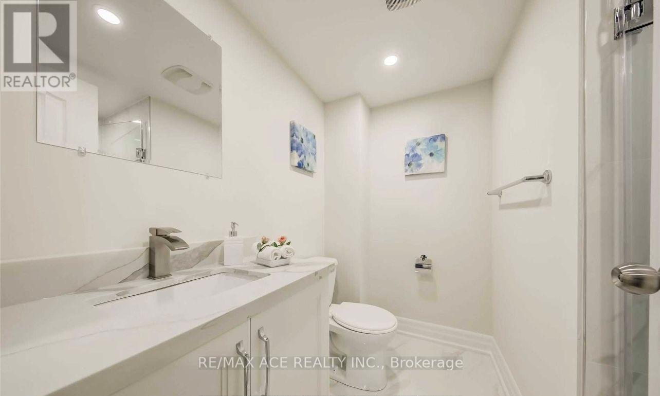 Bsmt - 21 Ada Crescent, Toronto, Ontario  M1P 4A9 - Photo 10 - E12485676