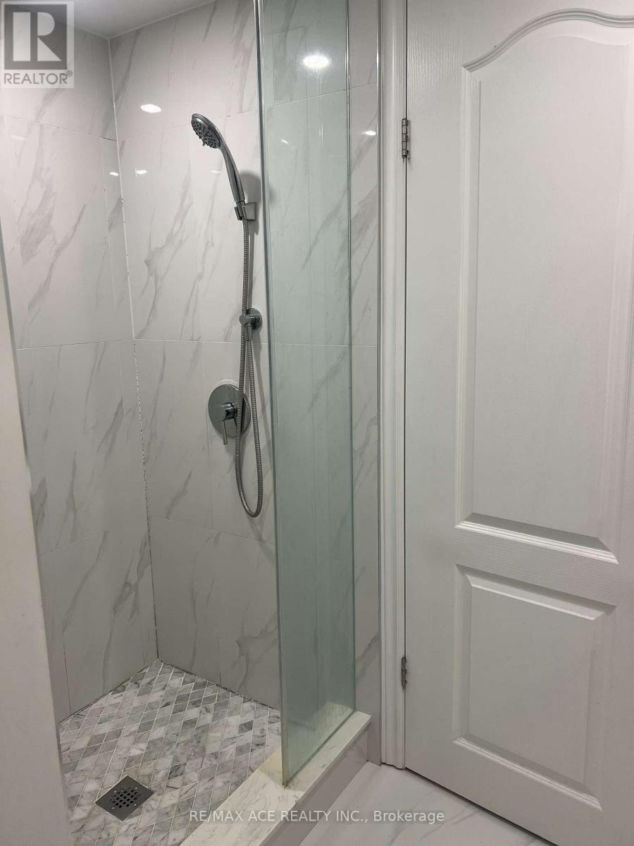 Bsmt - 21 Ada Crescent, Toronto, Ontario  M1P 4A9 - Photo 11 - E12485676