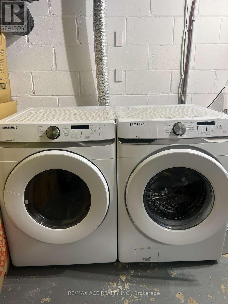 Bsmt - 21 Ada Crescent, Toronto, Ontario  M1P 4A9 - Photo 12 - E12485676