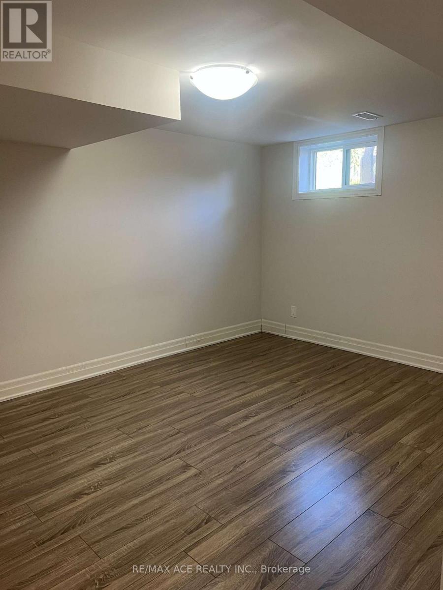 Bsmt - 21 Ada Crescent, Toronto, Ontario  M1P 4A9 - Photo 8 - E12485676