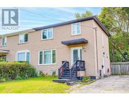 42 PIXLEY CRESCENT, Toronto, Ontario