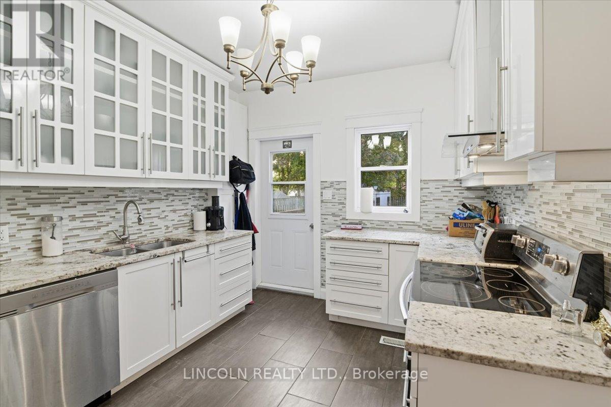 155 Elgin Street E, Oshawa, Ontario  L1G 1T4 - Photo 3 - E12485712