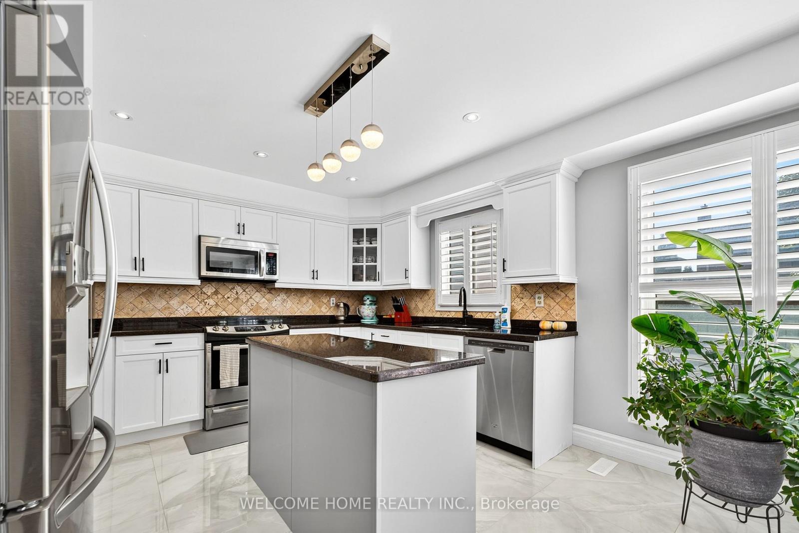 1037 Sandcliff Drive E, Oshawa (Pinecrest), Ontario  L1K 2E5 - Photo 21 - E12485758