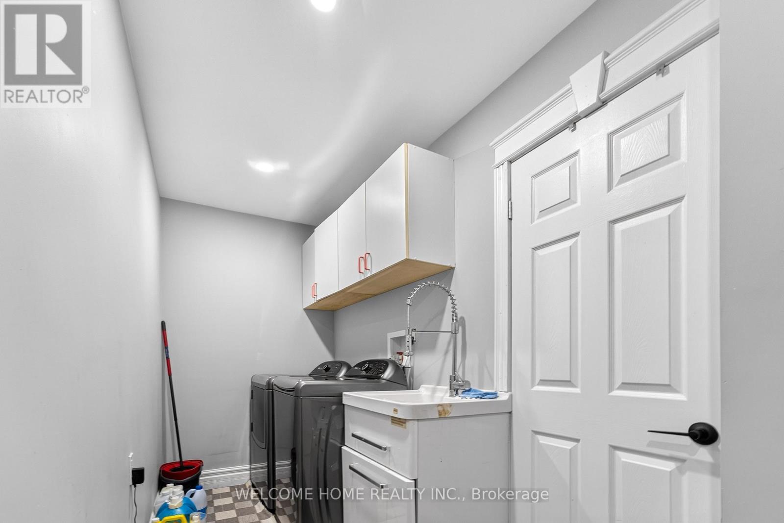 1037 Sandcliff Drive E, Oshawa (Pinecrest), Ontario  L1K 2E5 - Photo 9 - E12485758