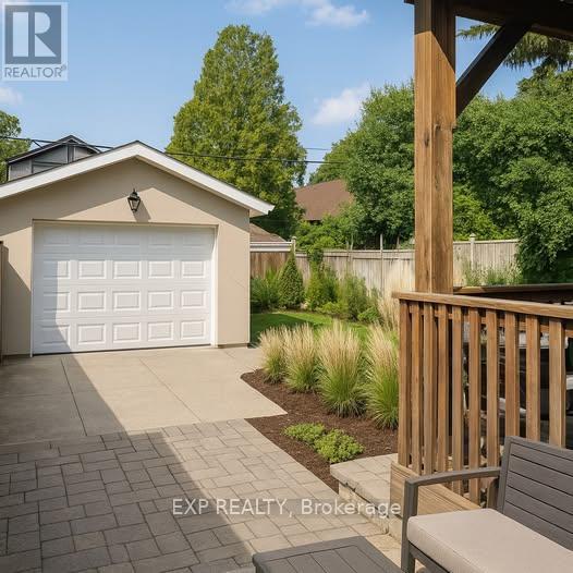 46 Wolverton Avenue, Toronto, Ontario  M4J 3H8 - Photo 2 - E12485779