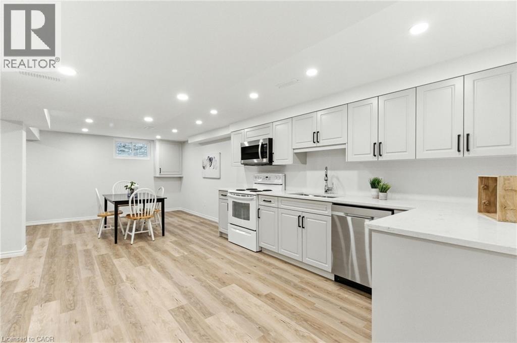 Photo 32 at 10 Sheffield Avenue, Brantford Photo 32 at 10 Sheffield Avenue, Brantford