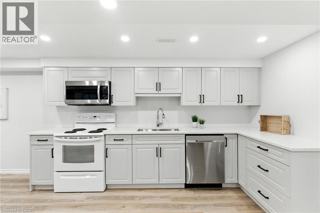 Photo 33 at 10 Sheffield Avenue, Brantford Photo 33 at 10 Sheffield Avenue, Brantford