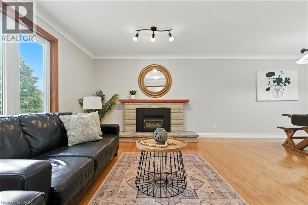 Photo 6 at 10 Sheffield Avenue, Brantford Photo 6 at 10 Sheffield Avenue, Brantford