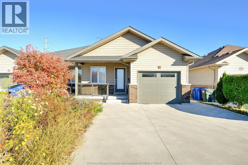 7 VENETIAN, amherstburg, Ontario