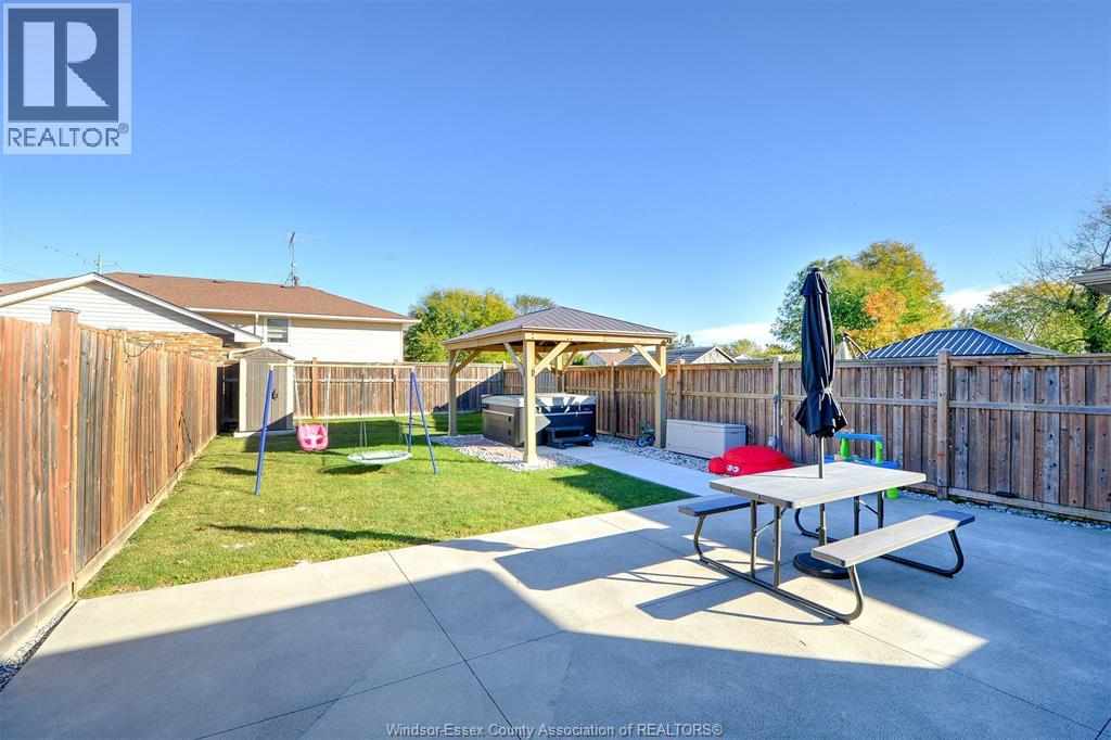 7 Venetian, Amherstburg, Ontario  N9V 2Z9 - Photo 4 - 25027312