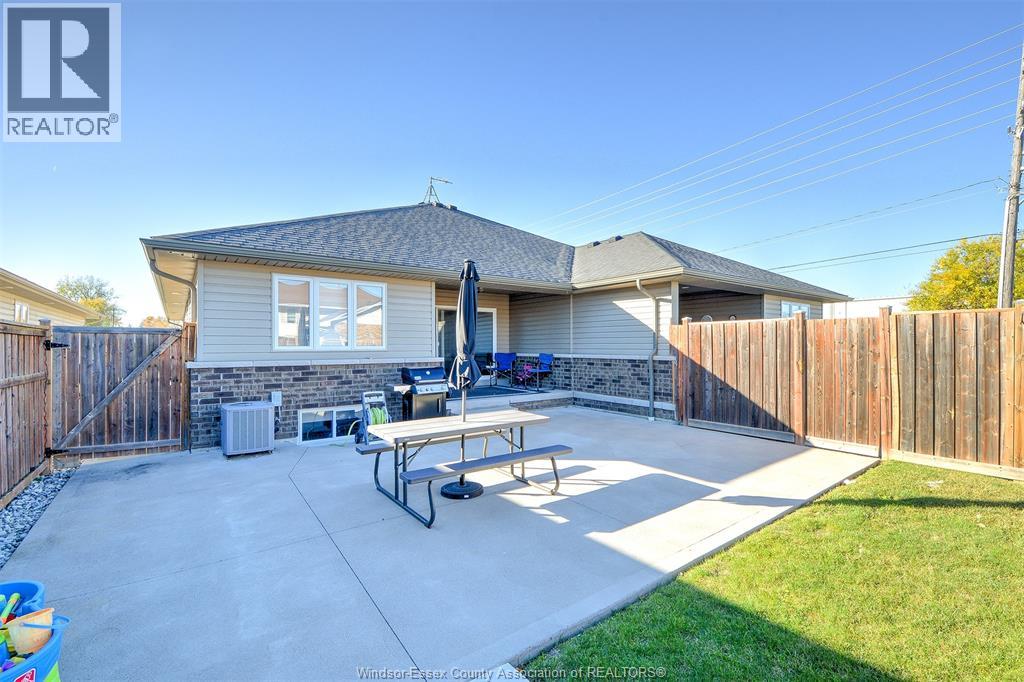 7 Venetian, Amherstburg, Ontario  N9V 2Z9 - Photo 7 - 25027312