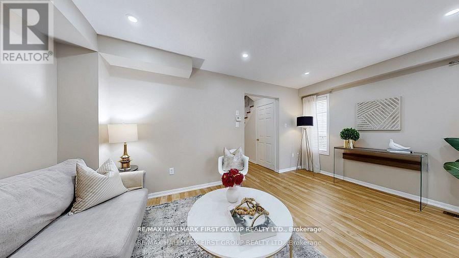 39 Robideau Place, Whitby, Ontario  L1R 3G6 - Photo 6 - E12485845