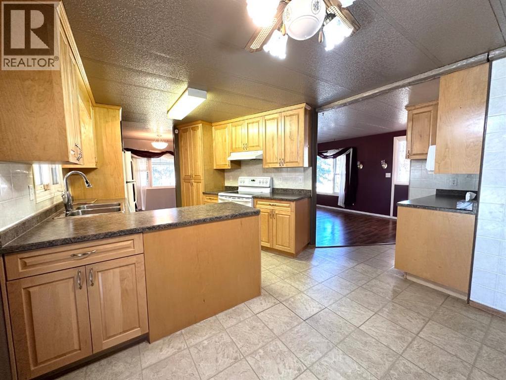 4601 50 Avenue, Daysland, Alberta  T0B 1A0 - Photo 9 - A2266837