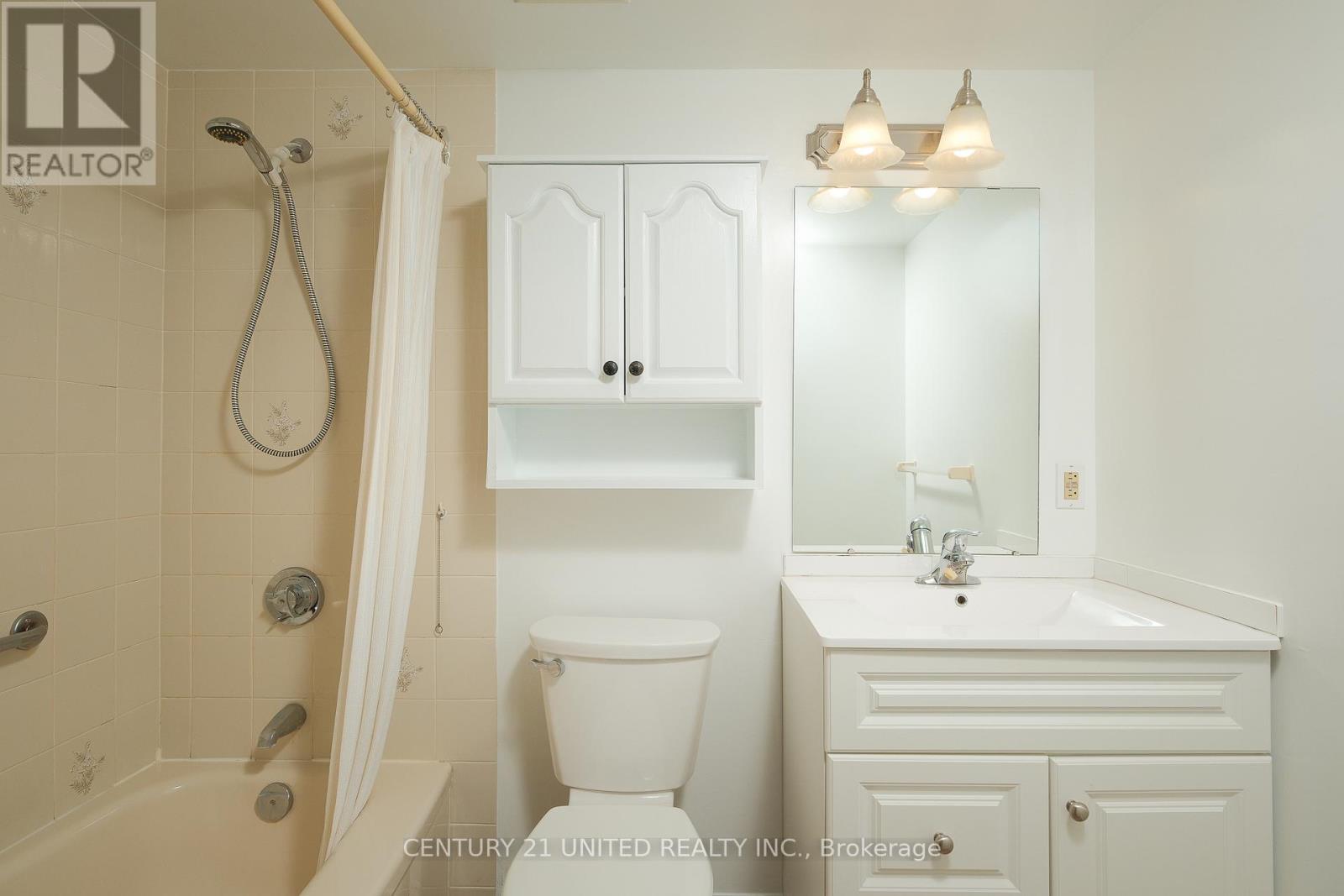 222 - 921 Armour Road, Peterborough (Ashburnham Ward 4), Ontario  K9H 7K5 - Photo 4 - X12485804