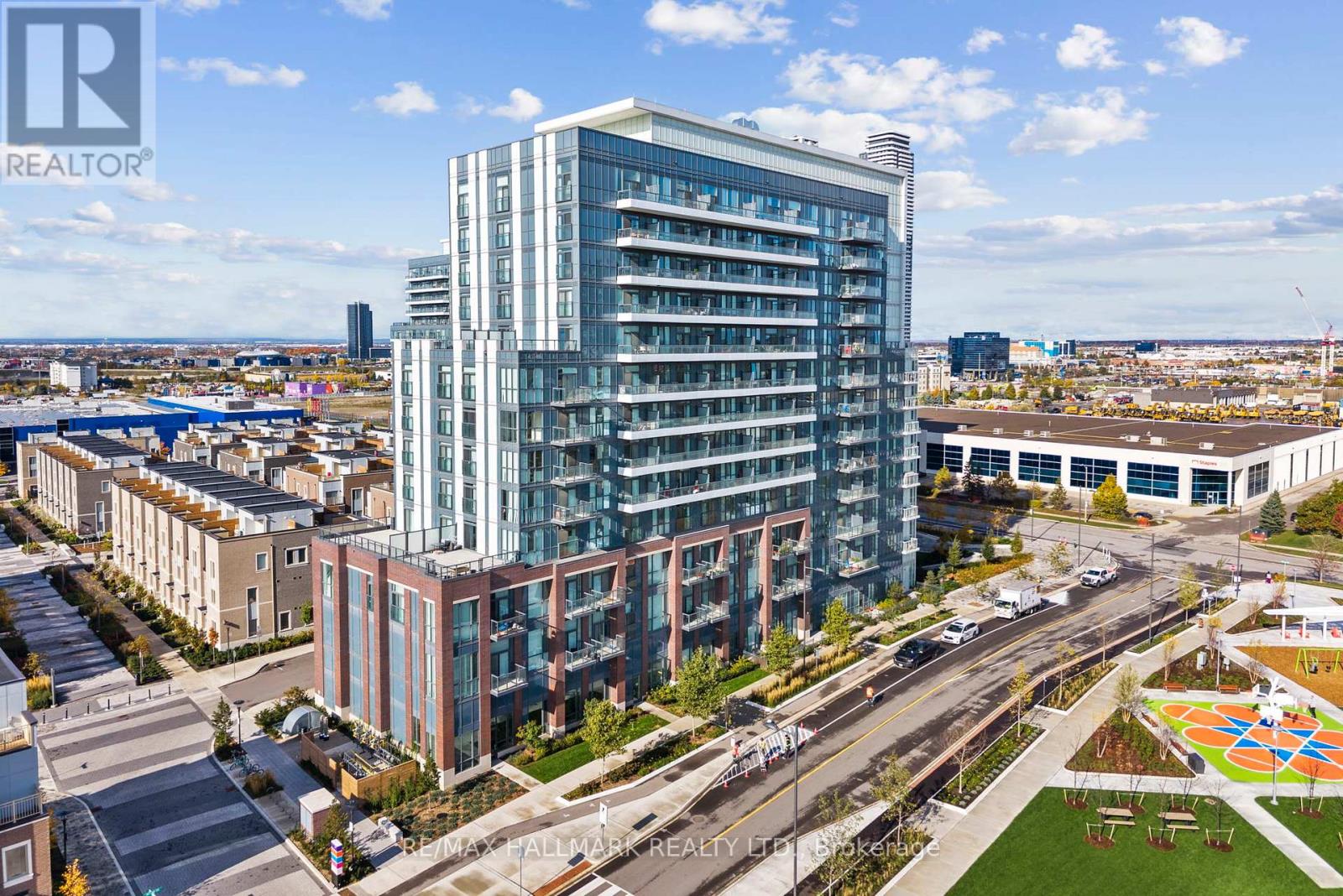 511 - 60 HONEYCRISP CRESCENT, Vaughan, Ontario