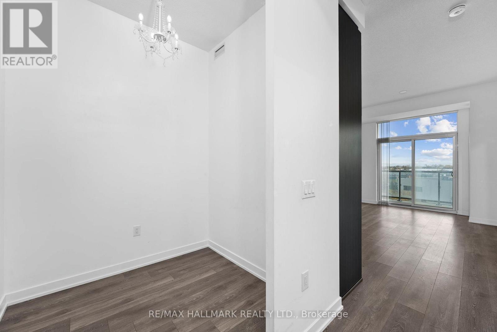 511 - 60 Honeycrisp Crescent, Vaughan, Ontario  L4K 0N5 - Photo 6 - N12485632