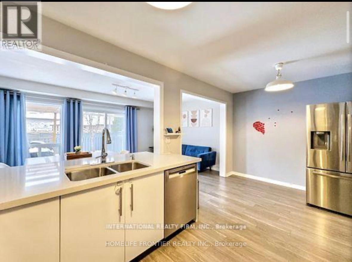 6 Casabel Drive N, Vaughan, Ontario  L6A 3M4 - Photo 6 - N12485641