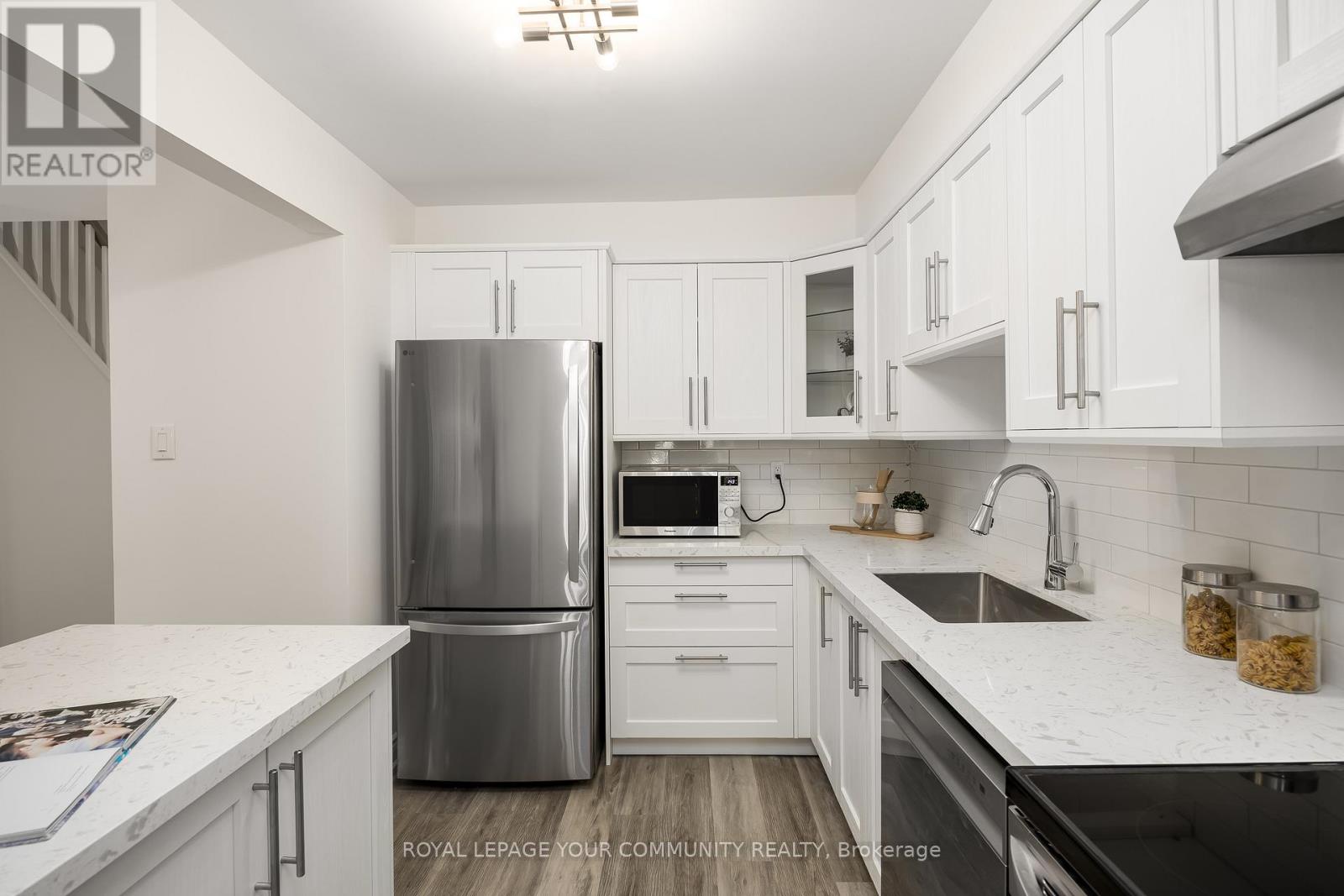 76 Knightsbridge Way, Markham, Ontario  L3P 3W5 - Photo 10 - N12485737