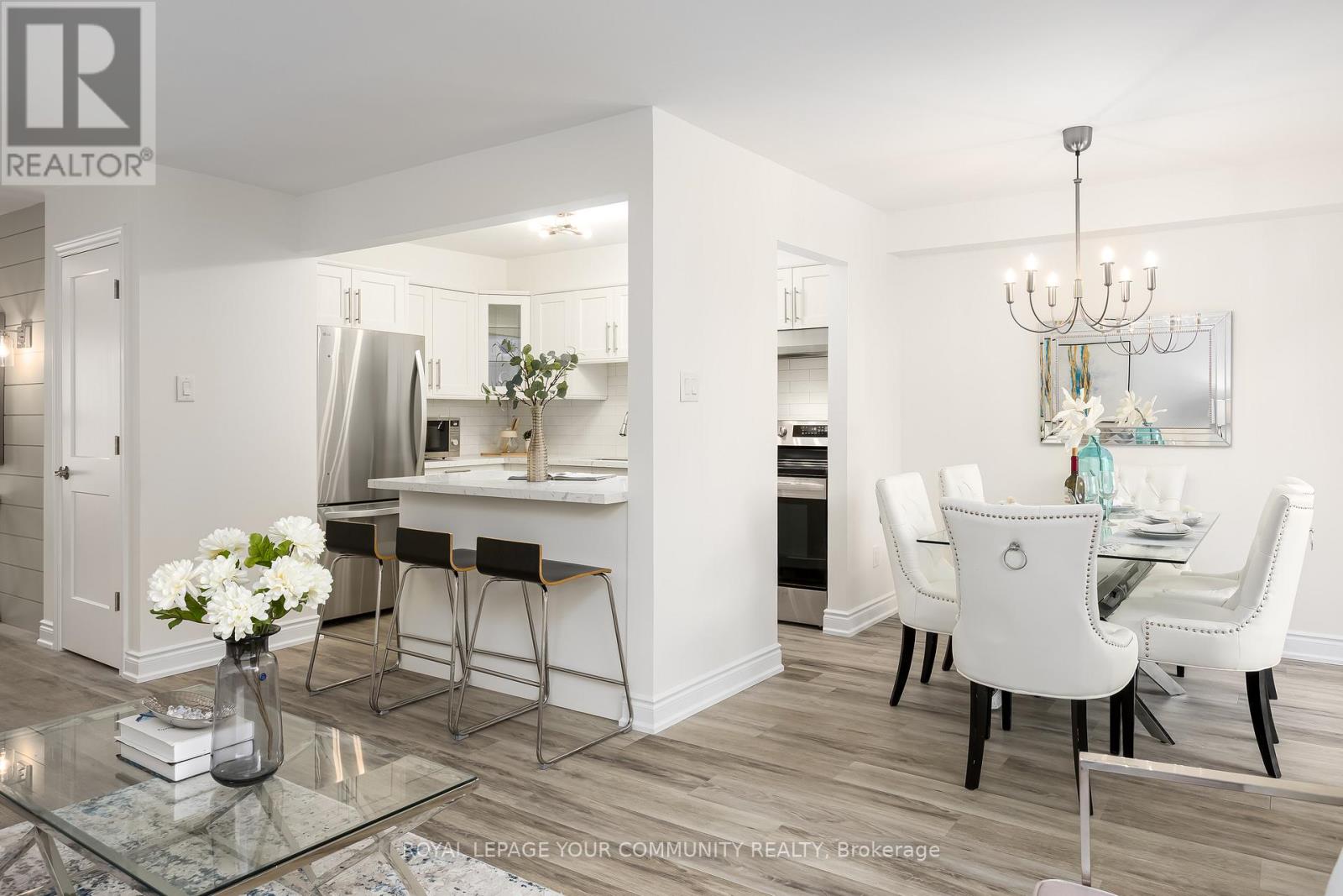 76 Knightsbridge Way, Markham, Ontario  L3P 3W5 - Photo 8 - N12485737