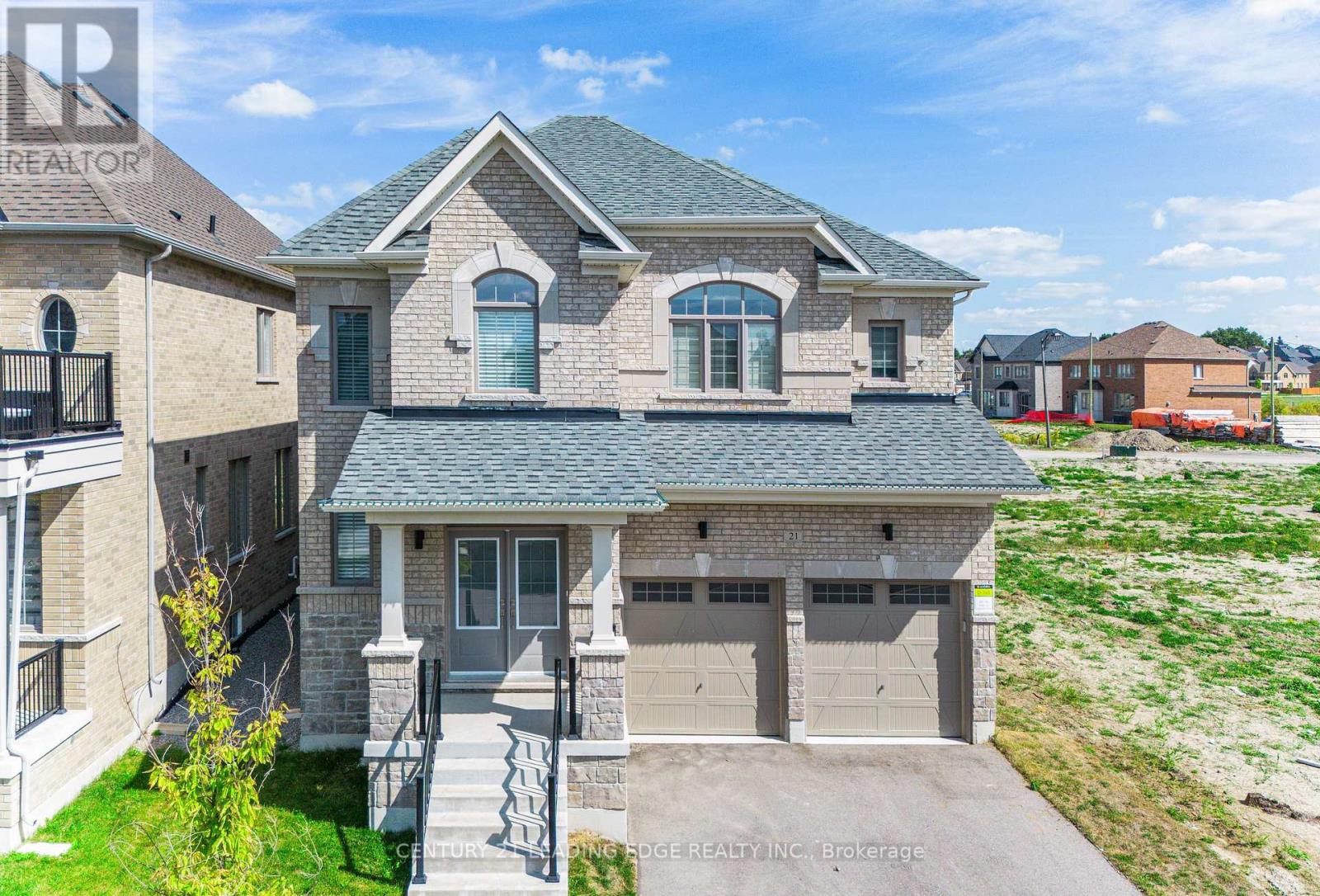 21 MARLENE JOHNSTON DRIVE, East Gwillimbury, Ontario