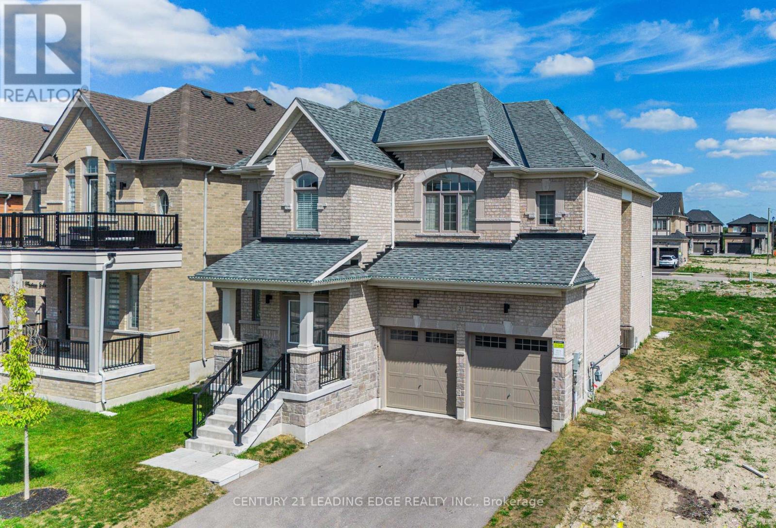 21 Marlene Johnston Drive, East Gwillimbury, Ontario  L9N 0W7 - Photo 2 - N12485748