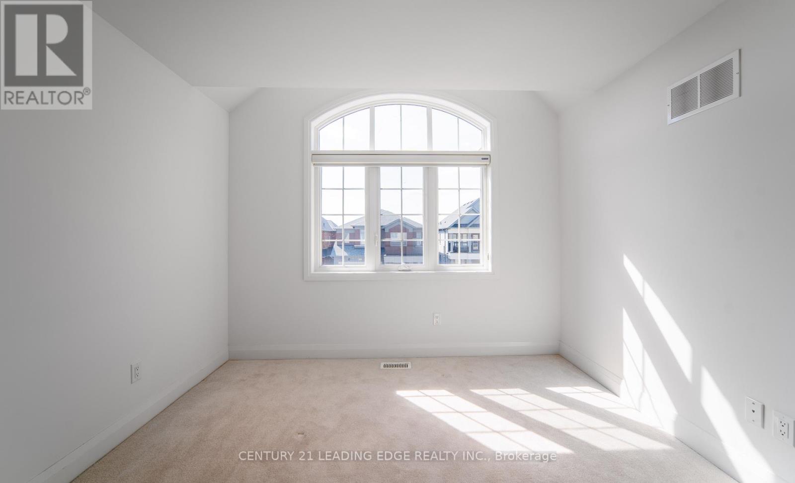 21 Marlene Johnston Drive, East Gwillimbury, Ontario  L9N 0W7 - Photo 29 - N12485748