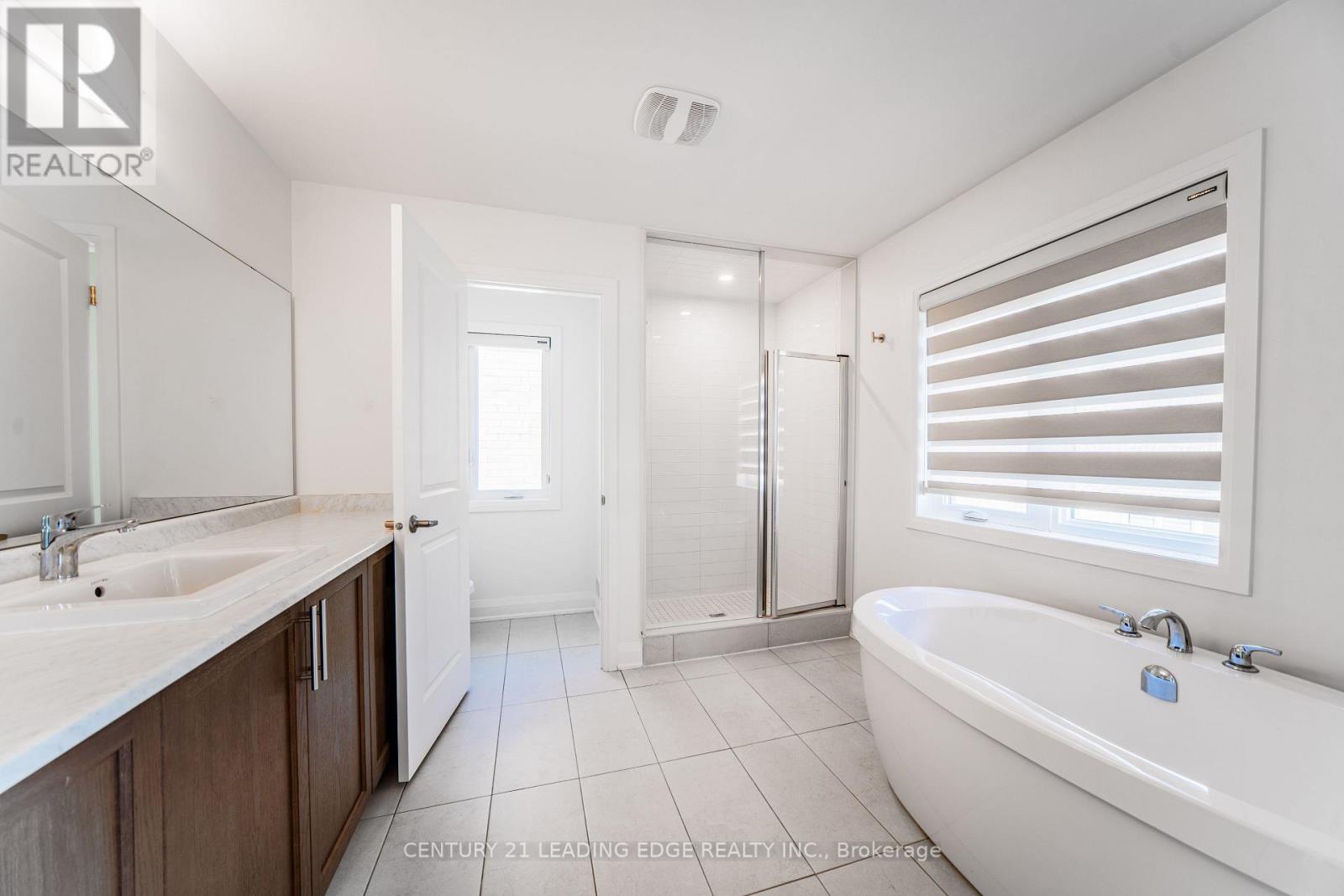 21 Marlene Johnston Drive, East Gwillimbury, Ontario  L9N 0W7 - Photo 40 - N12485748