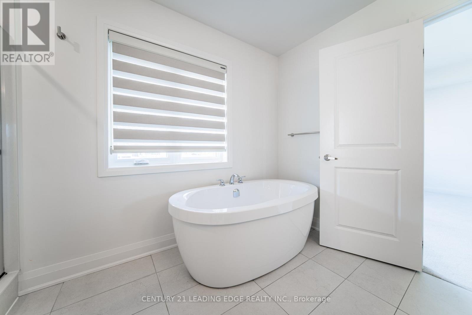 21 Marlene Johnston Drive, East Gwillimbury, Ontario  L9N 0W7 - Photo 41 - N12485748