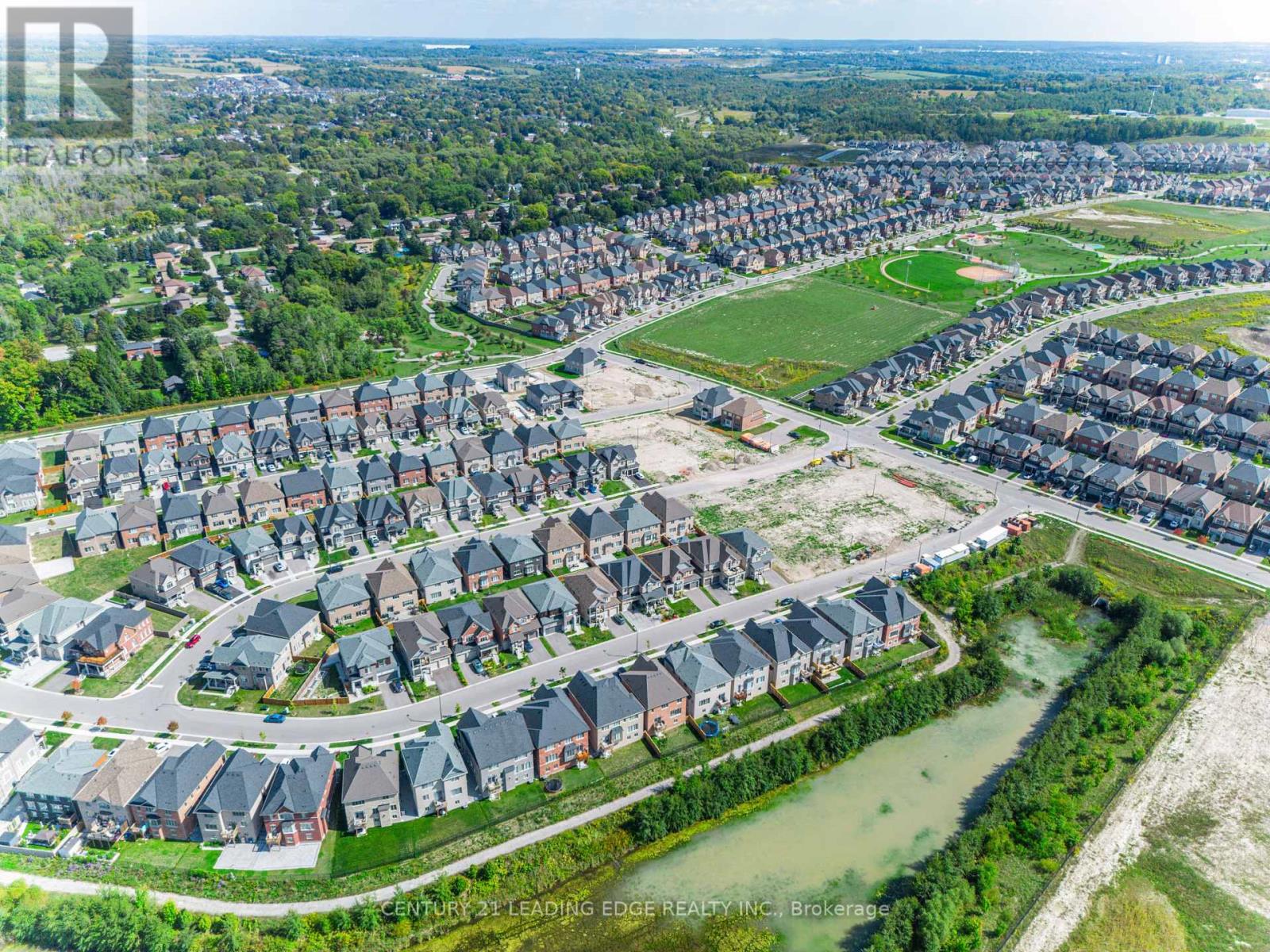 21 Marlene Johnston Drive, East Gwillimbury, Ontario  L9N 0W7 - Photo 5 - N12485748