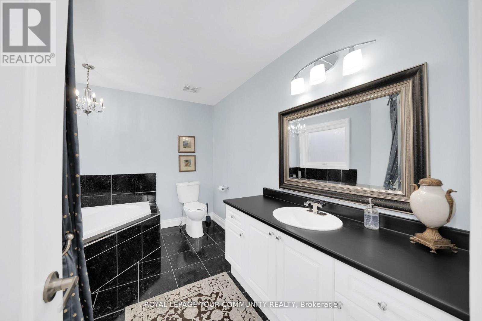 57 Deepsprings Crescent, Vaughan, Ontario  L6A 3L7 - Photo 25 - N12485764