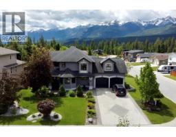 1508 POPLAR Street, golden, British Columbia