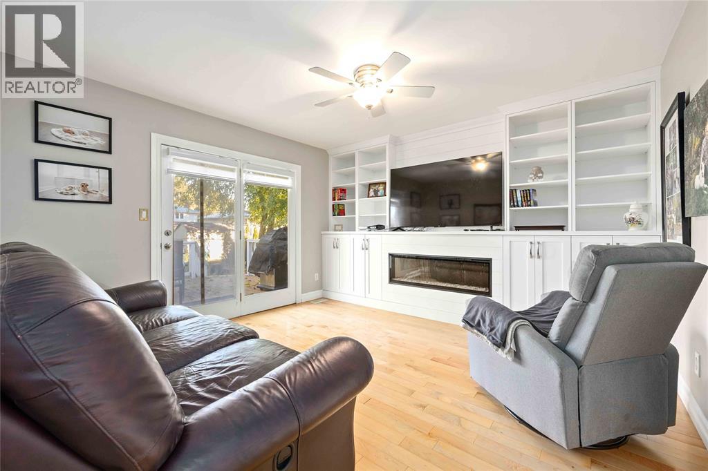 1104 Cathcart Boulevard, Sarnia, Ontario  N7S 2H5 - Photo 12 - 25027356