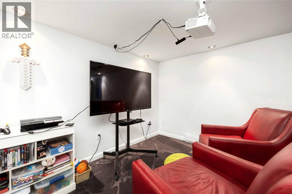 1104 Cathcart Boulevard, Sarnia, Ontario  N7S 2H5 - Photo 27 - 25027356