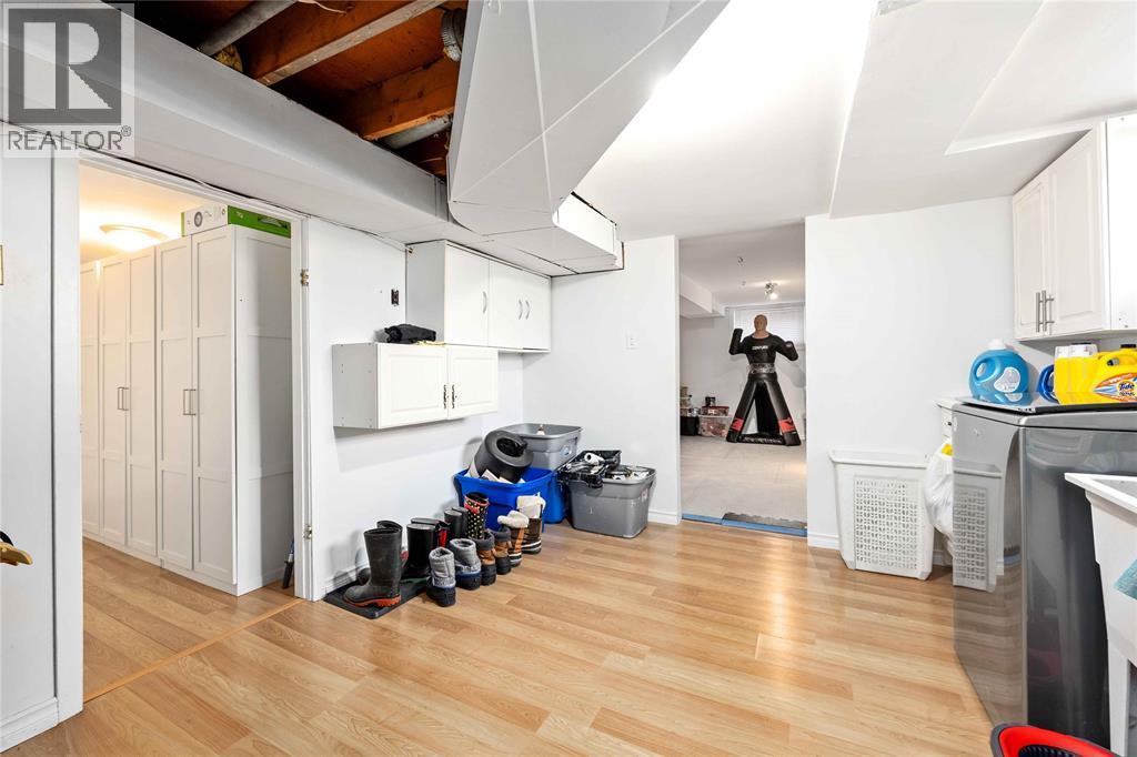 1104 Cathcart Boulevard, Sarnia, Ontario  N7S 2H5 - Photo 33 - 25027356