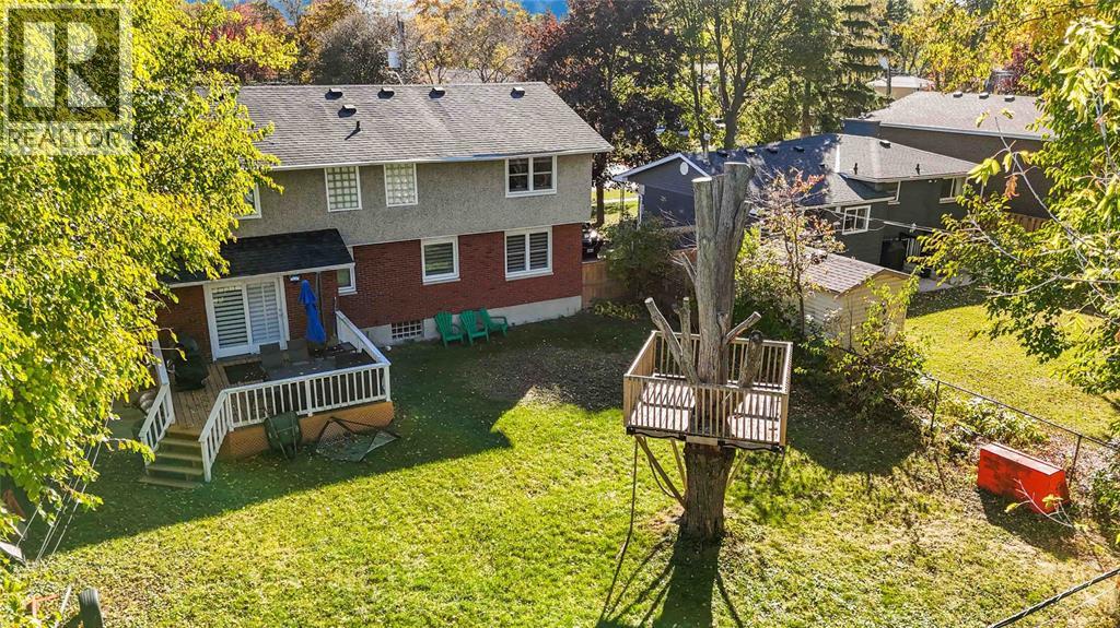 1104 Cathcart Boulevard, Sarnia, Ontario  N7S 2H5 - Photo 34 - 25027356