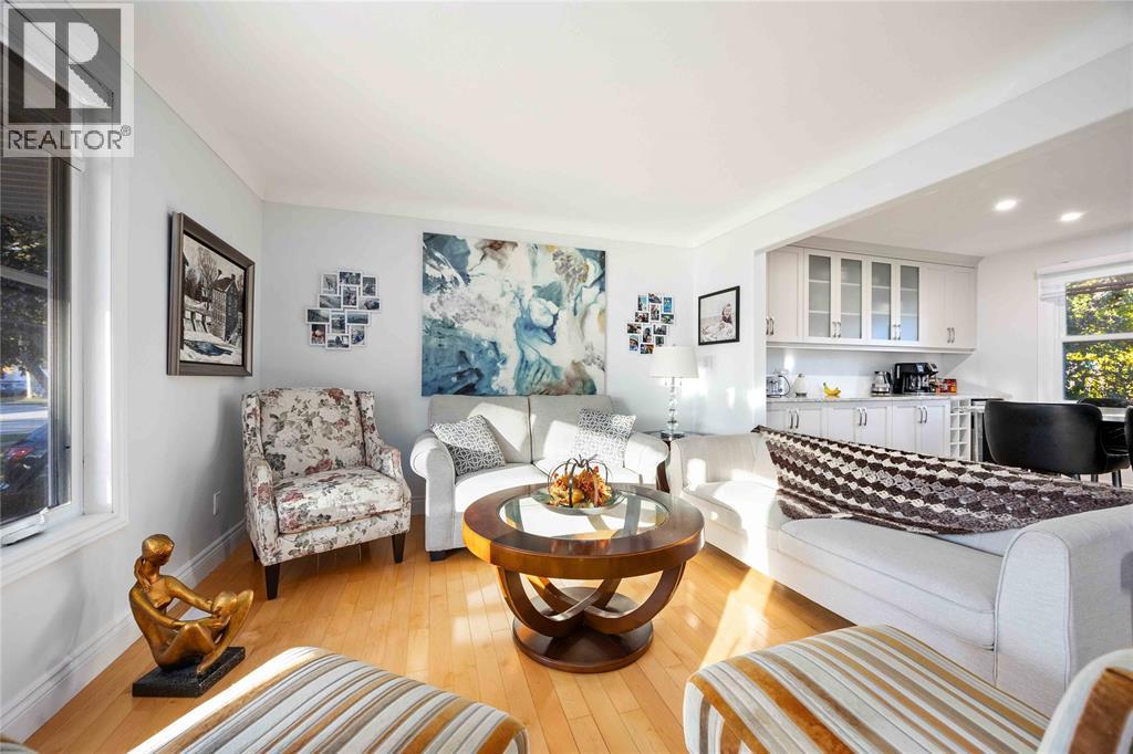 1104 Cathcart Boulevard, Sarnia, Ontario  N7S 2H5 - Photo 7 - 25027356