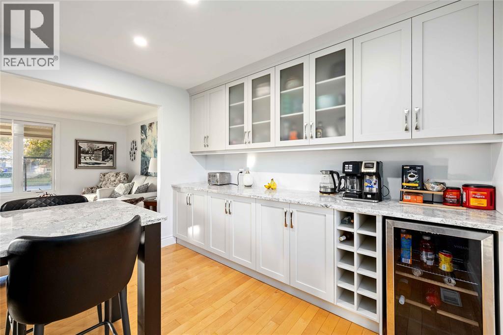 1104 Cathcart Boulevard, Sarnia, Ontario  N7S 2H5 - Photo 9 - 25027356