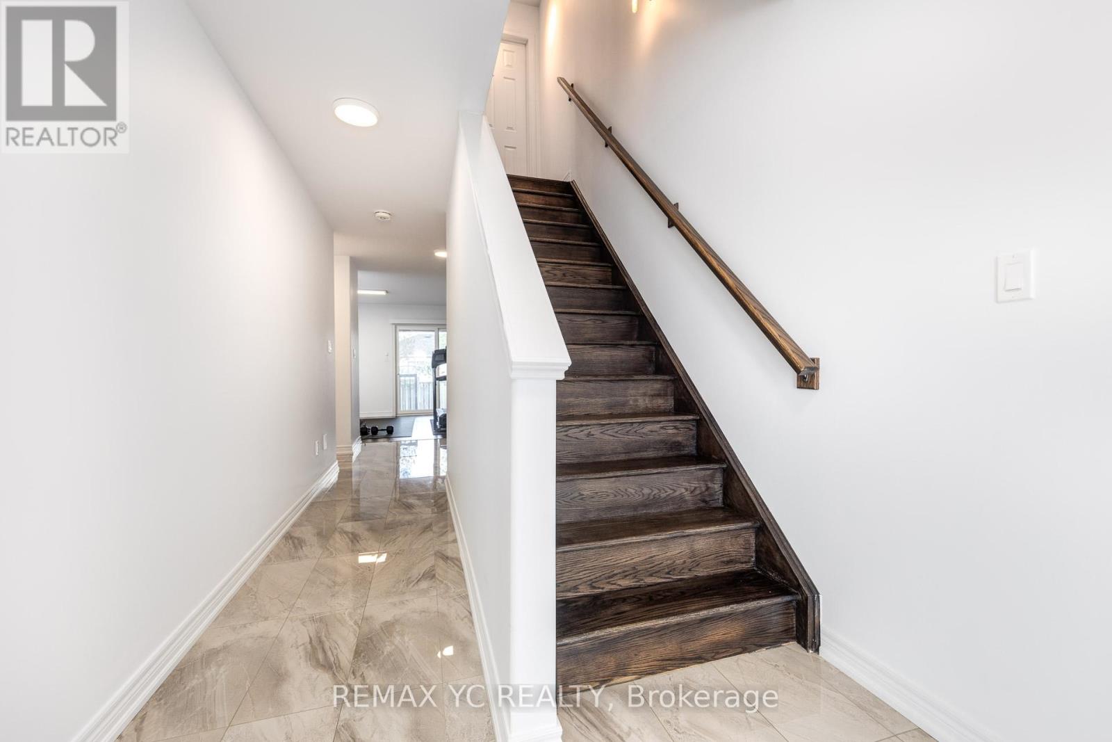 2 - 1 Leggott Avenue, Barrie (Painswick North), Ontario  L4N 6B1 - Photo 8 - S12485716