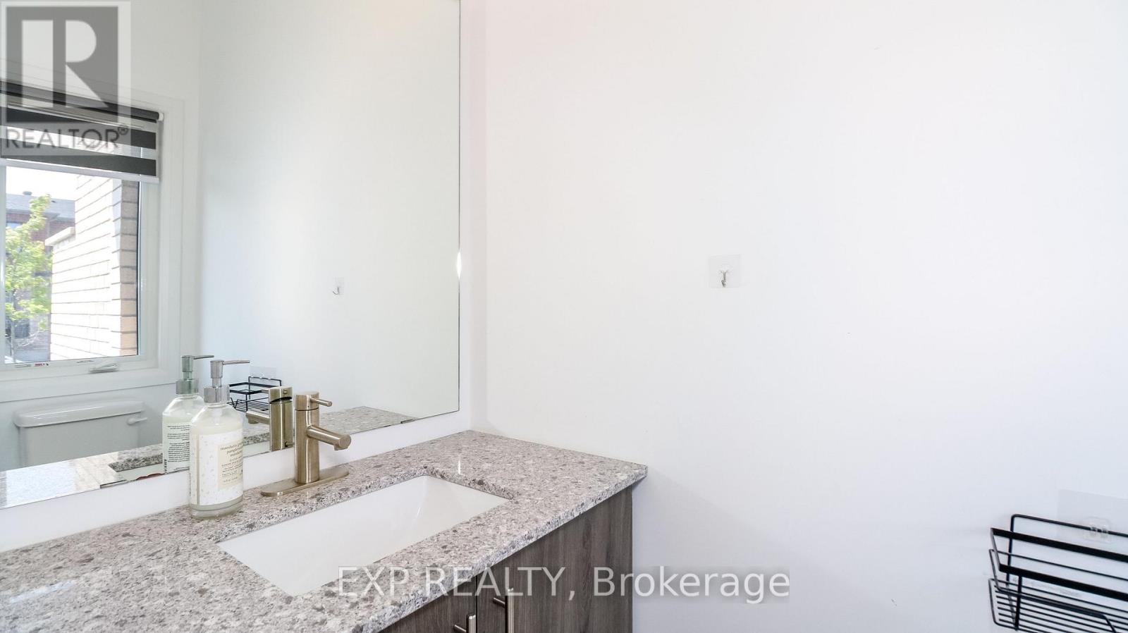 16 Haven Lane, Barrie (Painswick South), Ontario  L9J 0M4 - Photo 2 - S12485720