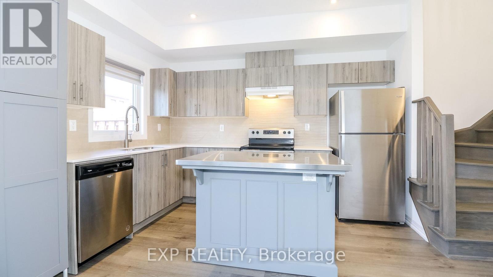 16 Haven Lane, Barrie (Painswick South), Ontario  L9J 0M4 - Photo 6 - S12485720