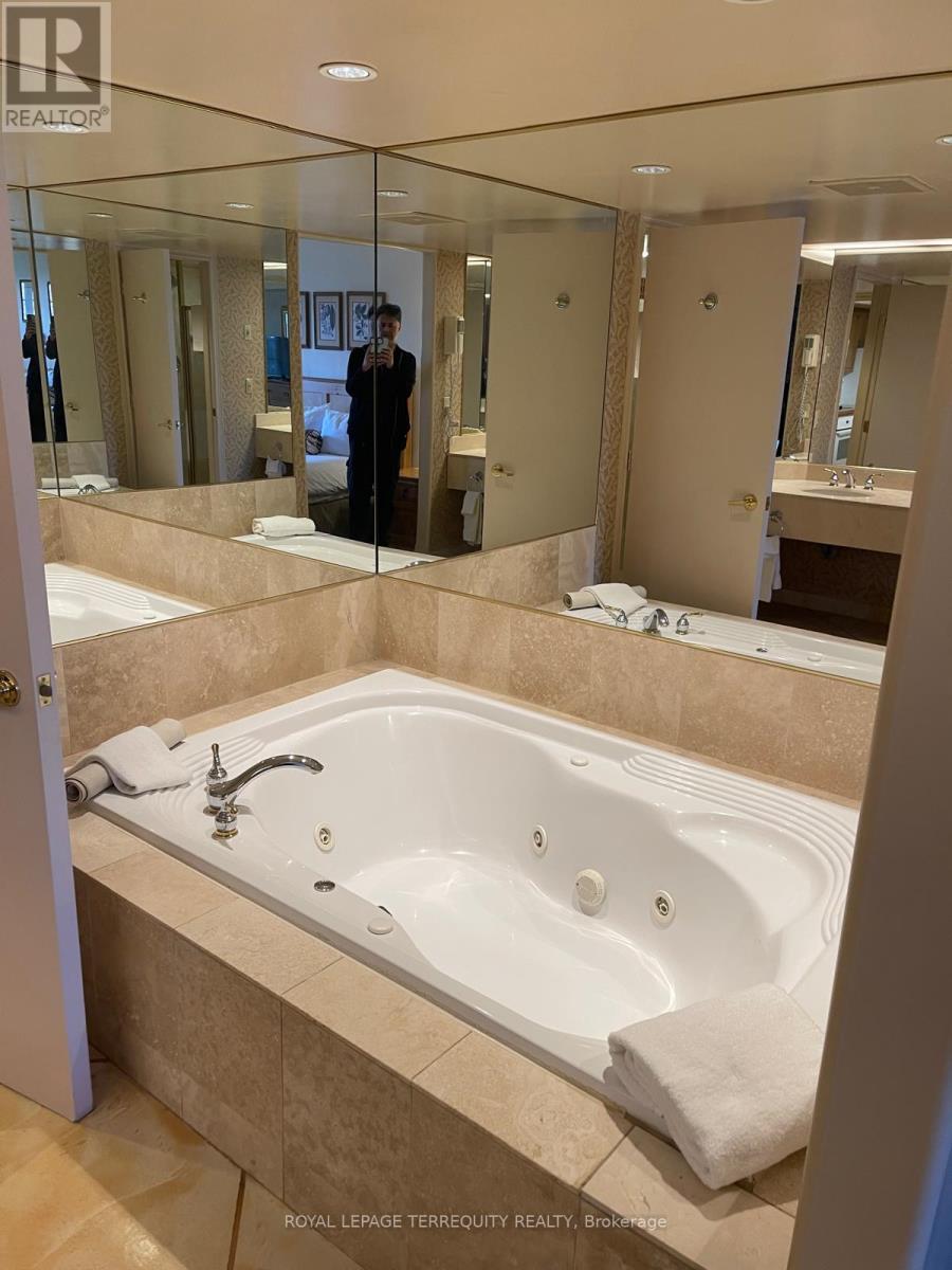 2328 - 90 Highland Drive, Oro-Medonte (Horseshoe Valley), Ontario  L0L 2L0 - Photo 21 - S12485741