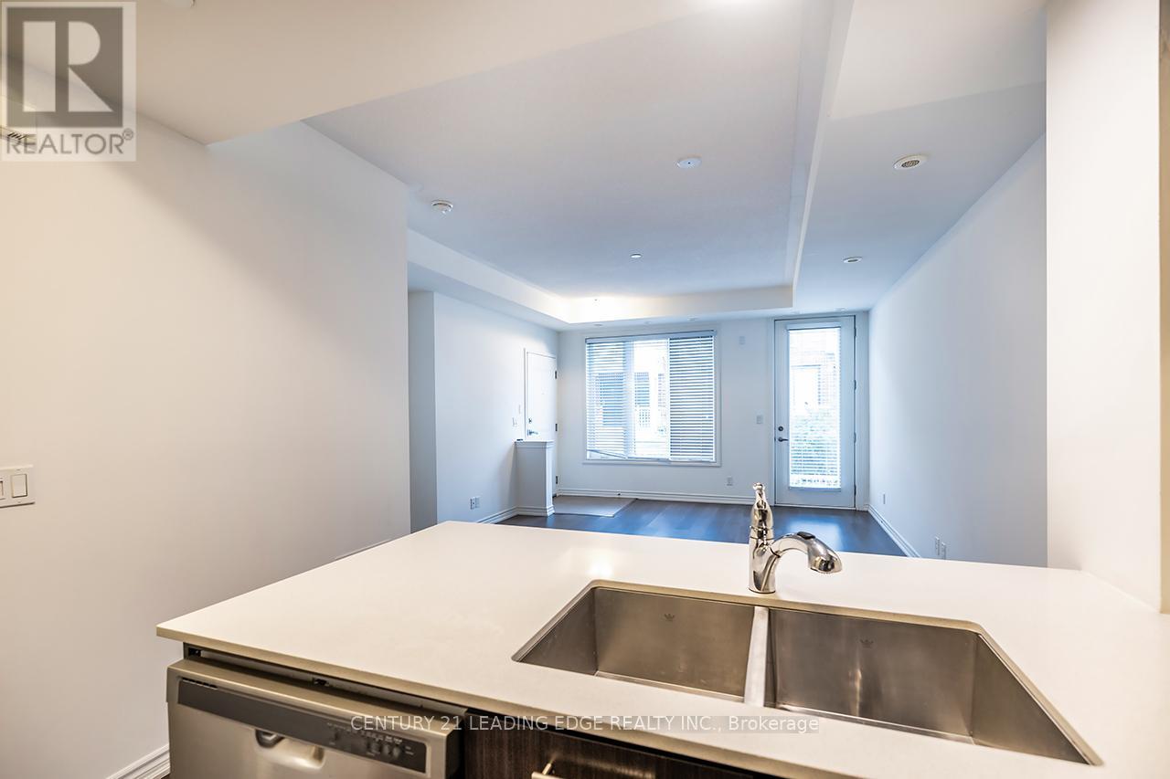 16 - 125 Long Branch Avenue, Toronto, Ontario  M8W 0A9 - Photo 9 - W12451783