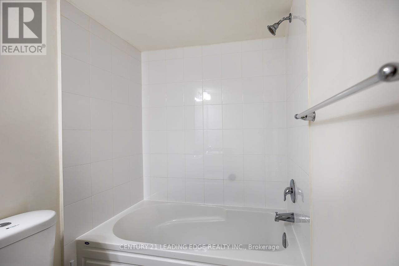 16 - 125 Long Branch Avenue, Toronto, Ontario  M8W 0A9 - Photo 18 - W12451783