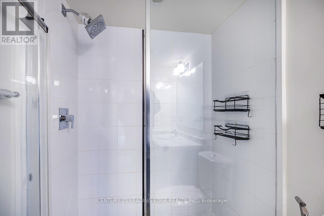 16 - 125 Long Branch Avenue, Toronto, Ontario  M8W 0A9 - Photo 16 - W12451783