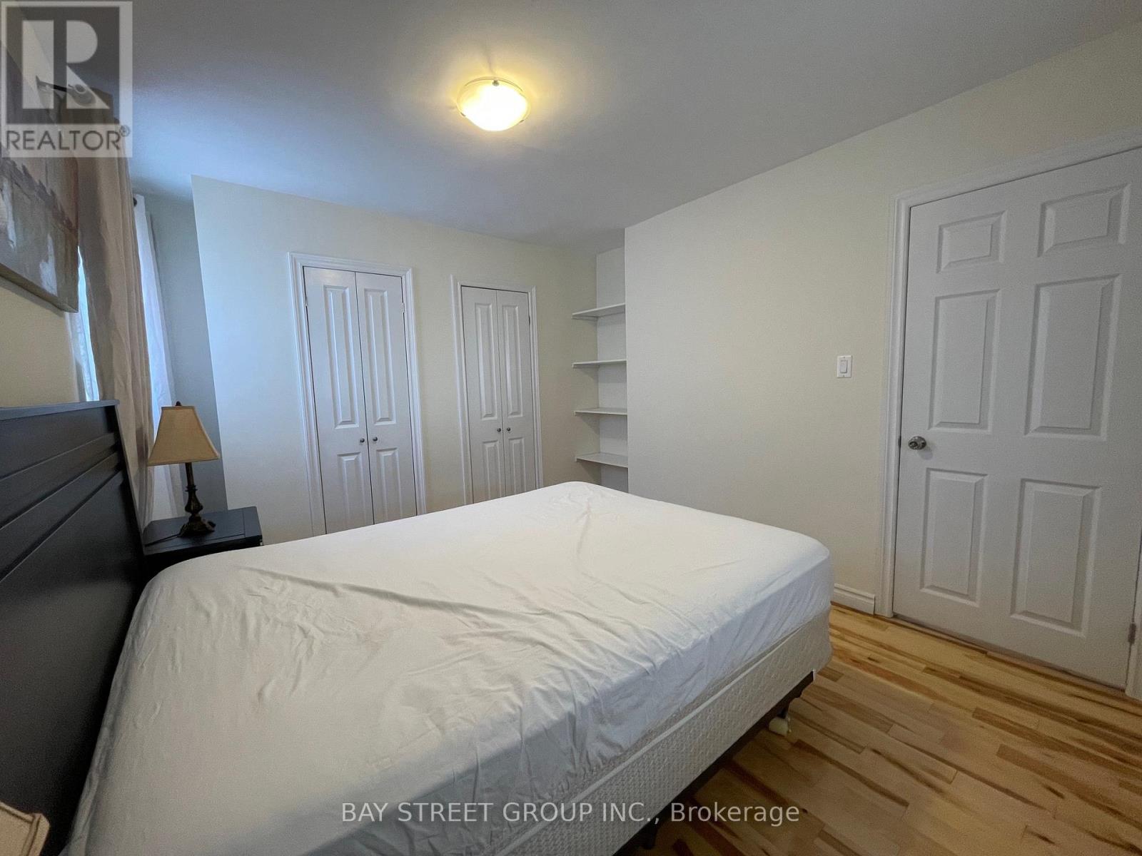 5720 Peer Street, Niagara Falls, Ontario  L2G 1X1 - Photo 7 - X12443847