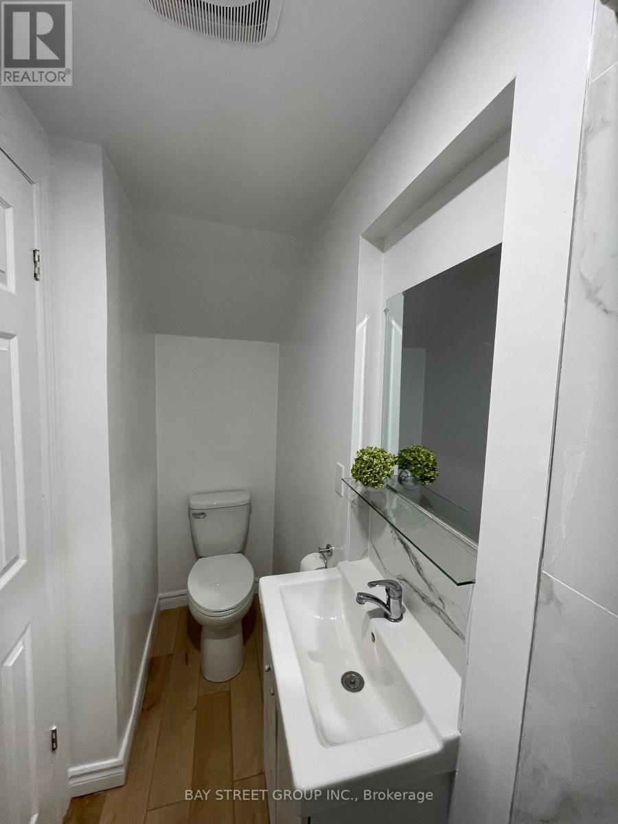 5720 Peer Street, Niagara Falls, Ontario  L2G 1X1 - Photo 6 - X12443847