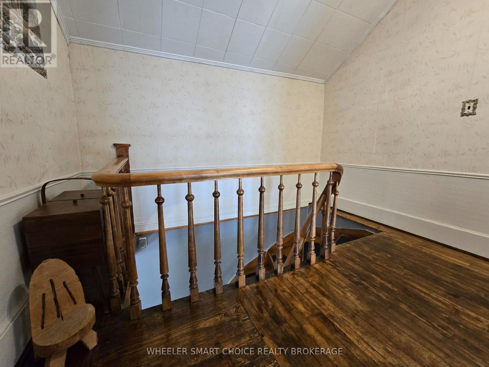 40 St Laurent Avenue, South Stormont, Ontario  K0C 1P0 - Photo 17 - X12485820