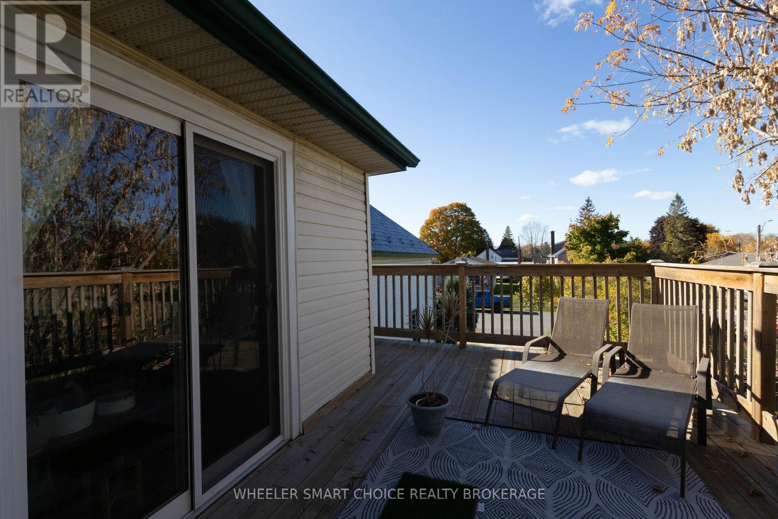 40 St Laurent Avenue, South Stormont, Ontario  K0C 1P0 - Photo 26 - X12485820