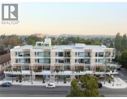 301 1916 Oak Bay Ave Redfern