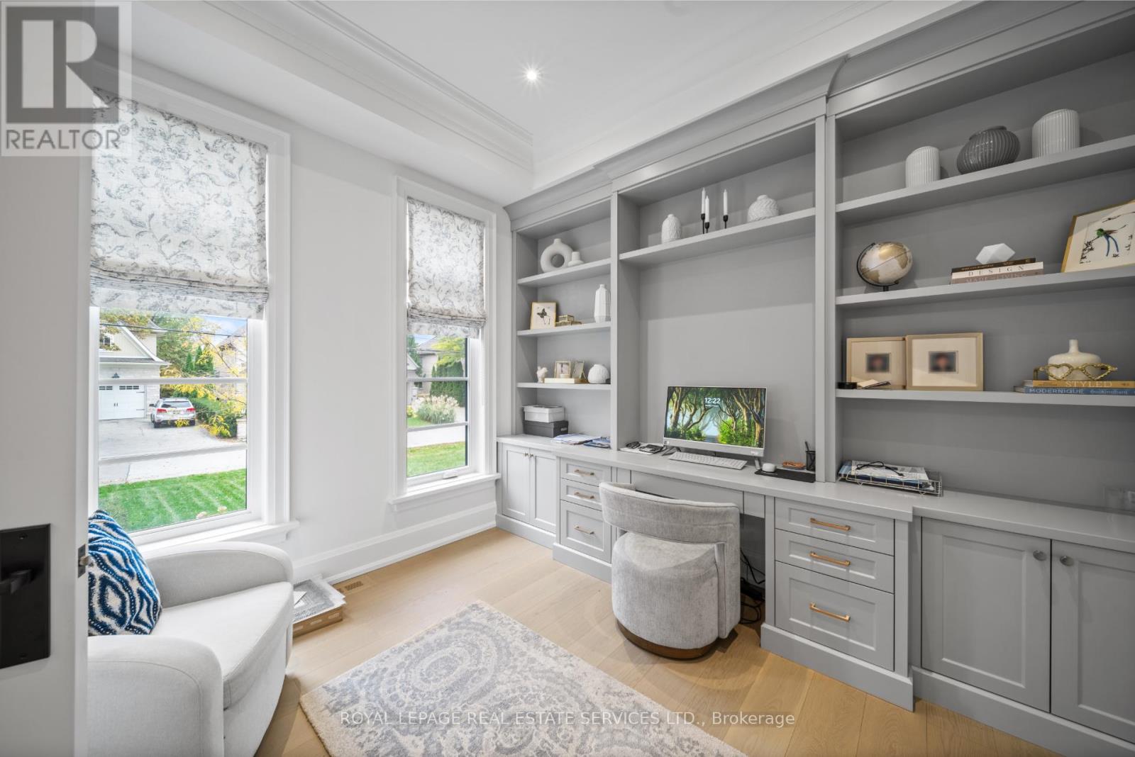 8 Graywood Drive, Toronto, Ontario  M9A 1P6 - Photo 17 - W12485635